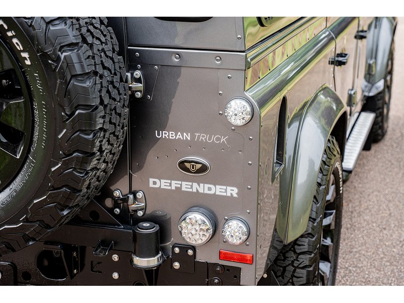 Used Land Rover Defender 110 for sale - 76532190: Photo 16