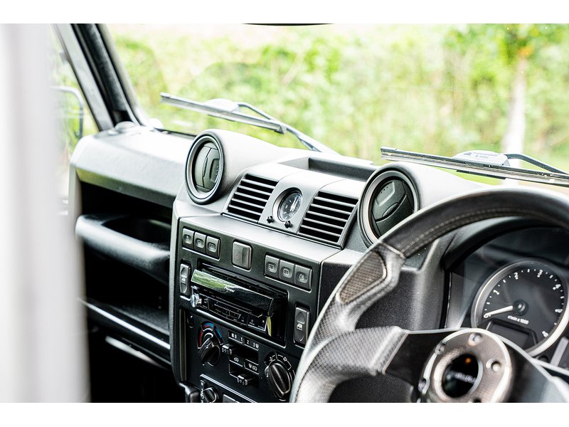 Used Land Rover Defender 110 for sale - 76532190: Photo 27