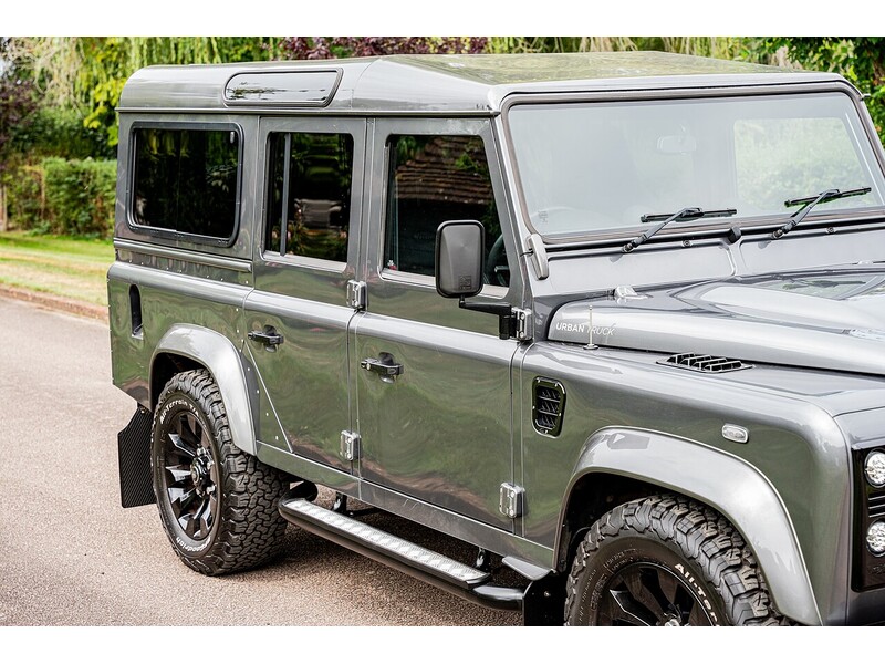 Used Land Rover Defender 110 for sale - 76532190: Photo 30