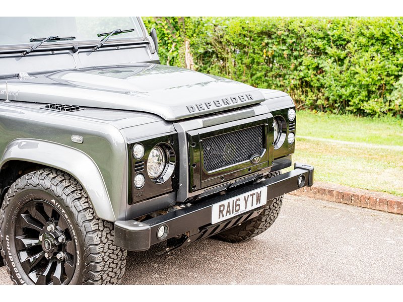 Used Land Rover Defender 110 for sale - 76532190: Photo 31