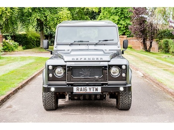 Used Land Rover Defender 110 2016 for sale - 76532190: Photo