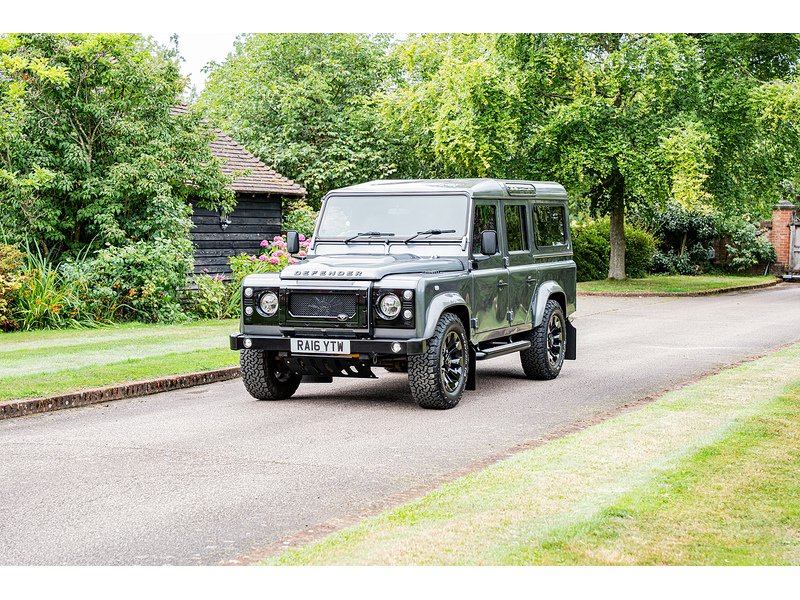 Used Land Rover Defender 110 for sale - 76532190: Photo 5