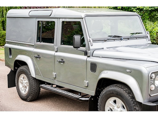 Used Land Rover Defender 110 2013 for sale - 75524821: Photo 10