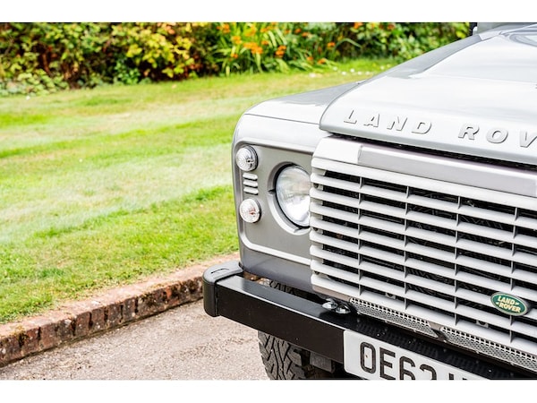 Used Land Rover Defender 110 2013 for sale - 75524821: Photo 11