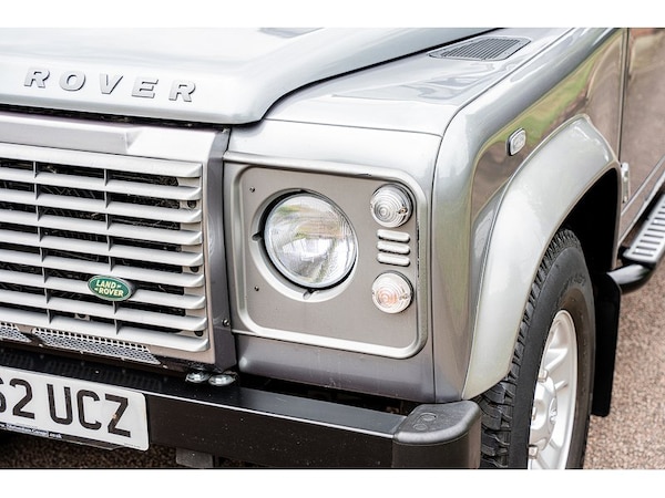 Used Land Rover Defender 110 2013 for sale - 75524821: Photo 13