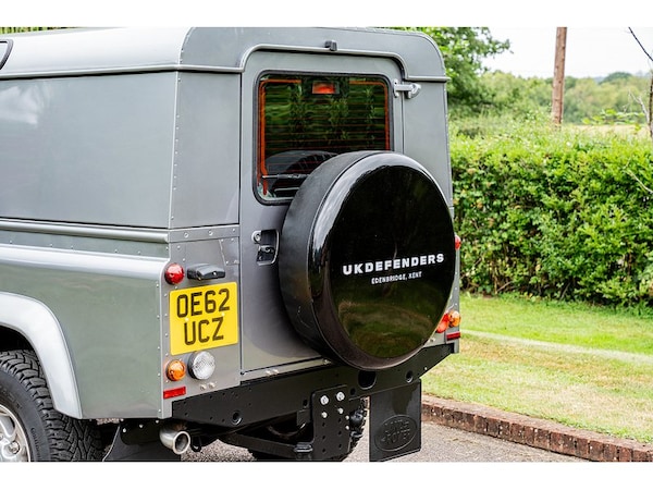 Used Land Rover Defender 110 2013 for sale - 75524821: Photo 17