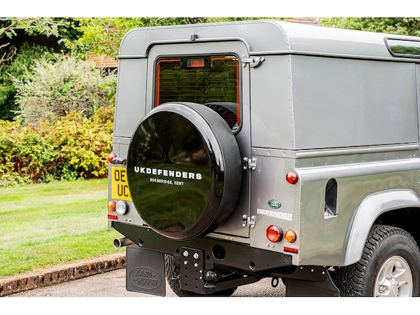 Used Land Rover Defender 110 2013 for sale - 75524821: Photo 22