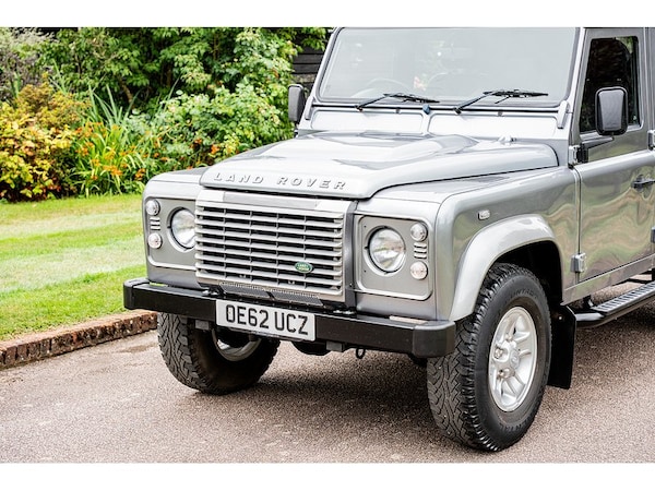 Used Land Rover Defender 110 2013 for sale - 75524821: Photo 6
