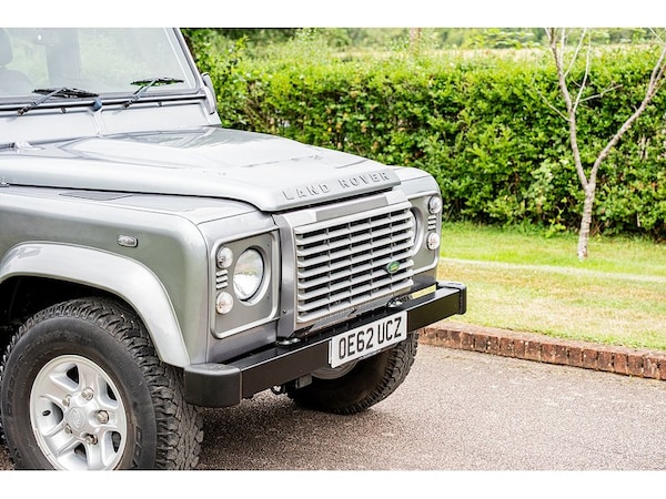 Used Land Rover Defender 110 2013 for sale - 75524821: Photo 7