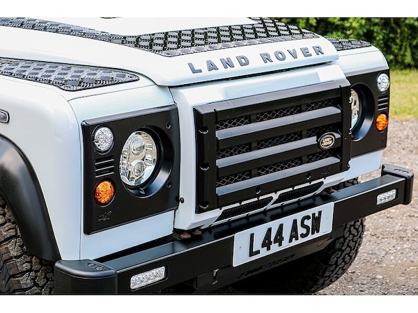 Used Land Rover Defender 90 2012 for sale - 71492328: Photo 6