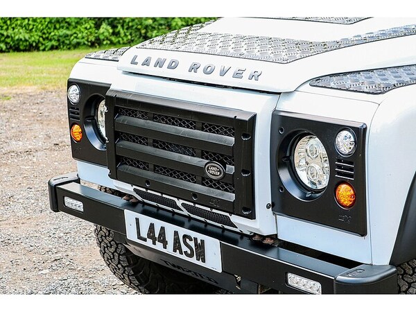 Used Land Rover Defender 90 2012 for sale - 71492328: Photo 8