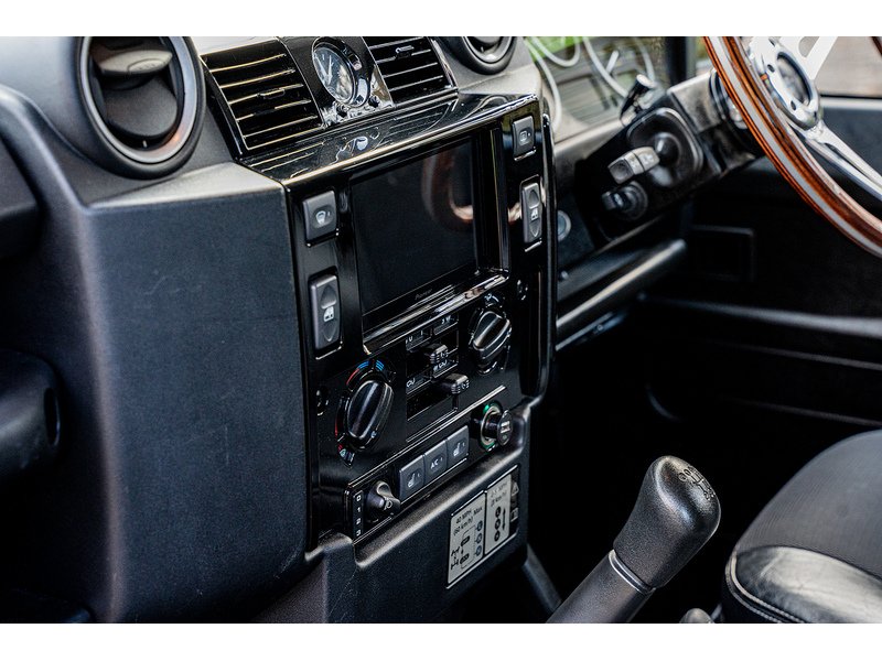 Used Land Rover Defender 2014 for sale - 76896528: Photo 14