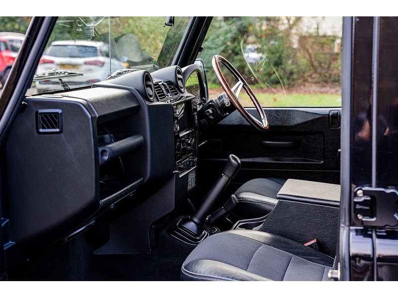 Used Land Rover Defender 2014 for sale - 76896528: Photo 32