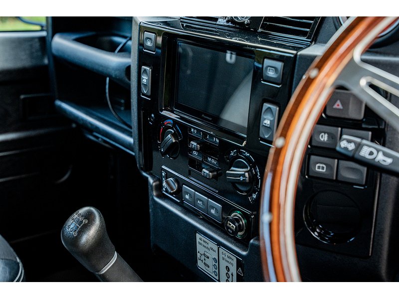 Used Land Rover Defender 2014 for sale - 76896528: Photo 35