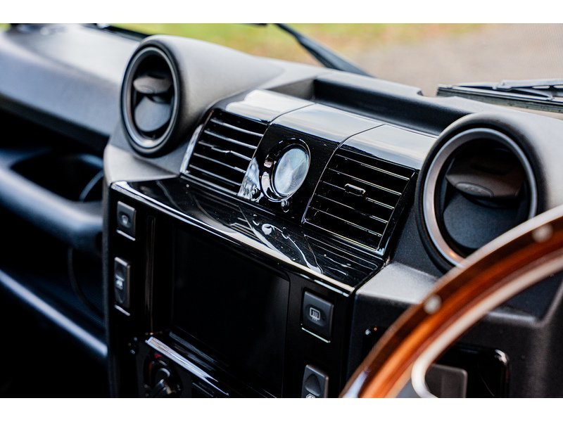 Used Land Rover Defender 2014 for sale - 76896528: Photo 36