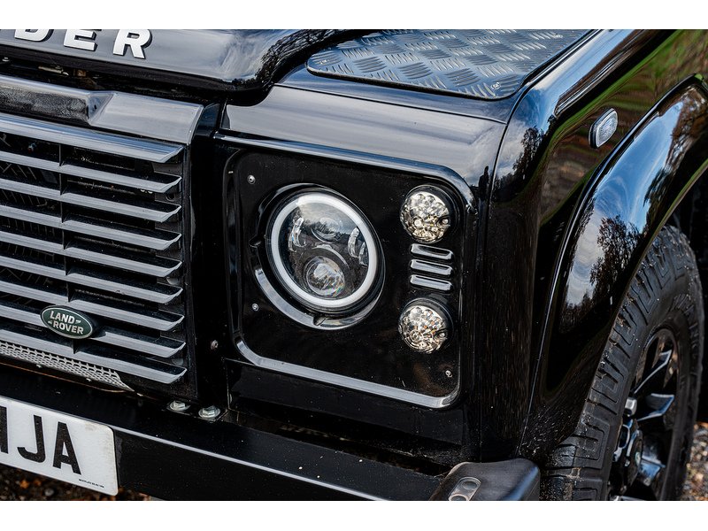 Used Land Rover Defender 2014 for sale - 76896528: Photo 41