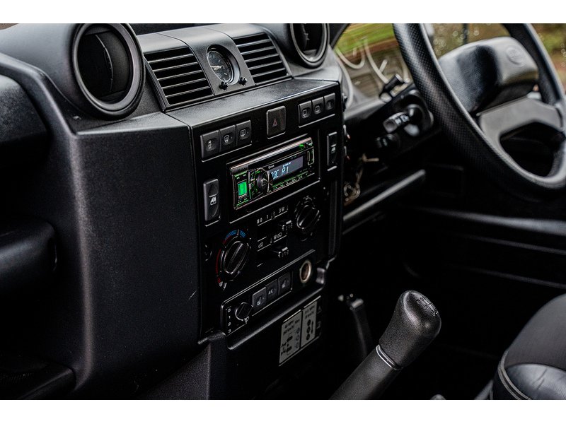 Used Land Rover Defender 90 for sale - 77180722: Photo 27