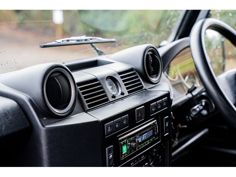 Used Land Rover Defender 90 for sale - 77180722: Photo 28