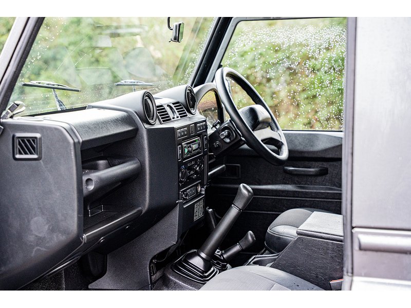 Used Land Rover Defender 90 for sale - 77180722: Photo 30