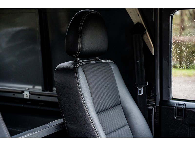 Used Land Rover Defender 90 for sale - 77180722: Photo 31