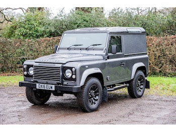 Used Land Rover Defender 90 2016 for sale - 77180722: Photo