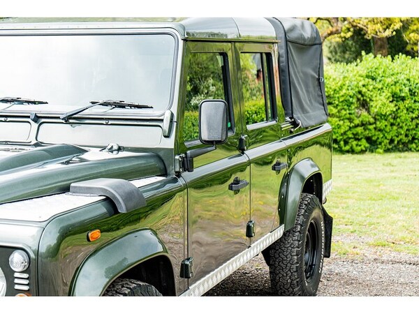Used Land Rover Defender 110 2007 for sale - 74473234: Photo 21