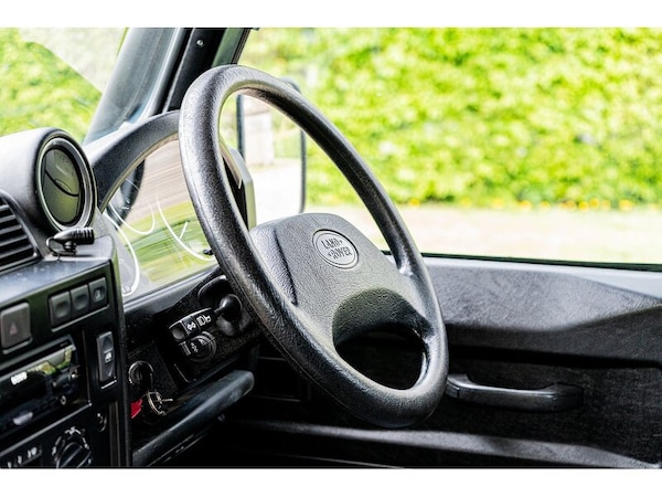 Used Land Rover Defender 110 2007 for sale - 74473234: Photo 26