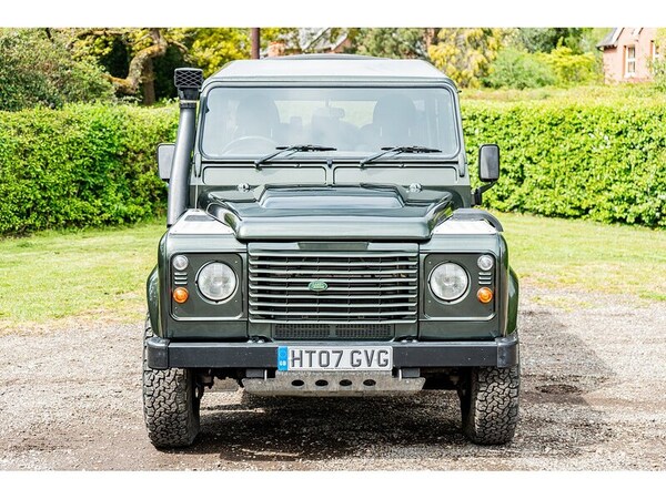 Used Land Rover Defender 110 2007 for sale - 74473234: Photo 3