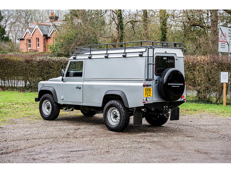 Used Land Rover Defender 110 2016 for sale - 77508148: Photo 10