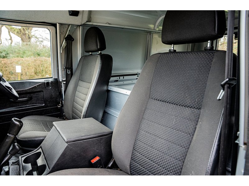 Used Land Rover Defender 110 2016 for sale - 77508148: Photo 11