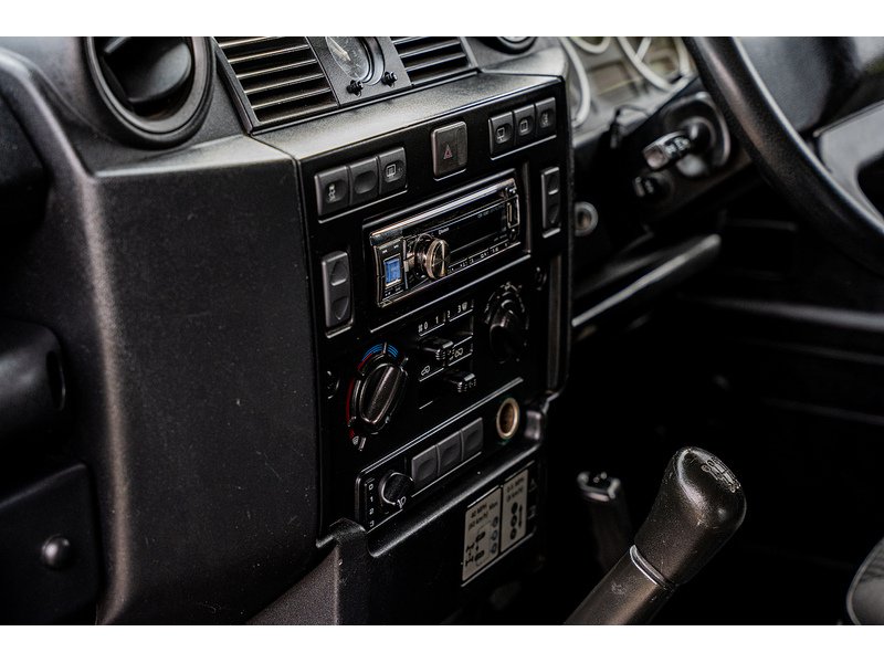 Used Land Rover Defender 110 2016 for sale - 77508148: Photo 14