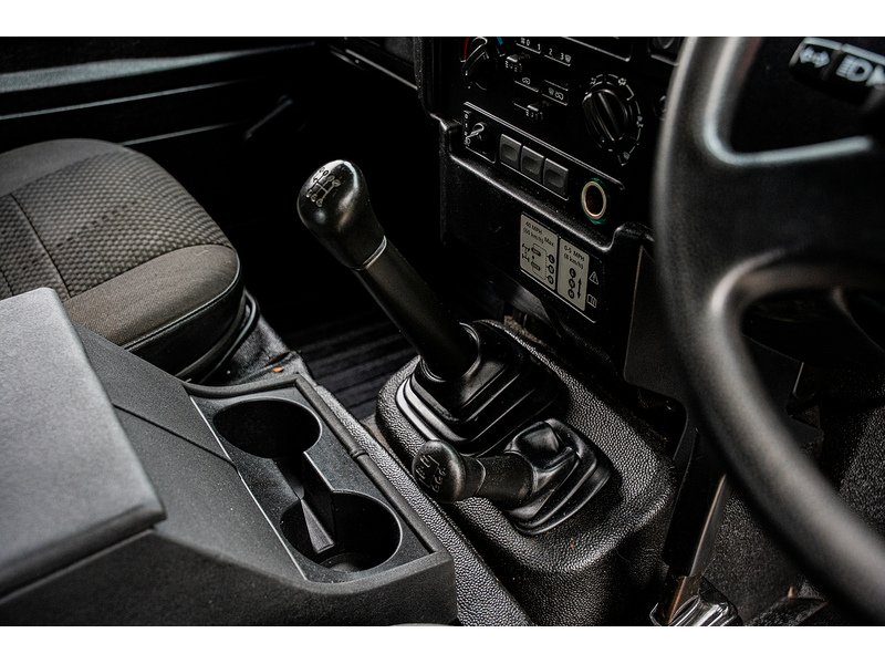 Used Land Rover Defender 110 2016 for sale - 77508148: Photo 16