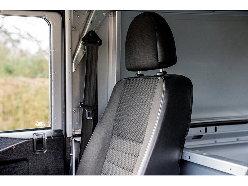 Used Land Rover Defender 110 2016 for sale - 77508148: Photo 26