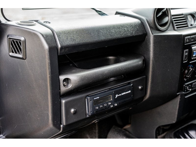 Used Land Rover Defender 110 2016 for sale - 77508148: Photo 27