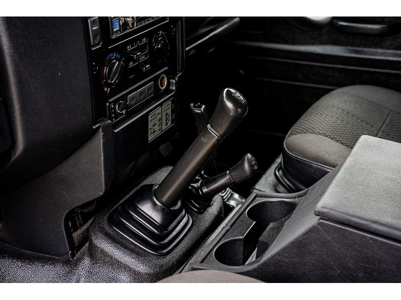 Used Land Rover Defender 110 2016 for sale - 77508148: Photo 28