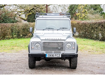 Used Land Rover Defender 2016 for sale - 77508148: Photo