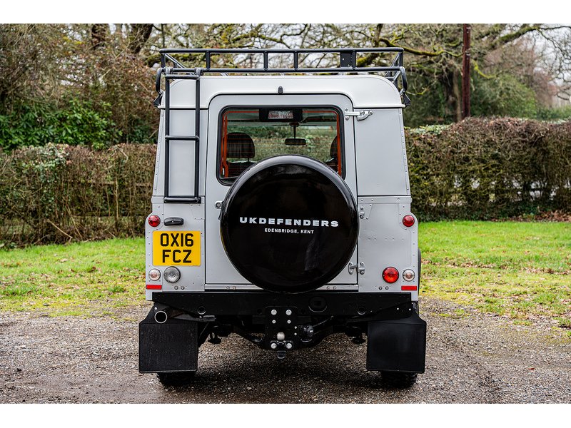 Used Land Rover Defender 110 2016 for sale - 77508148: Photo 8