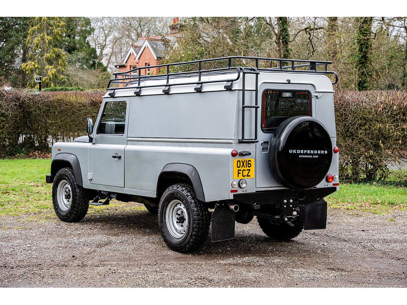 Used Land Rover Defender 110 2016 for sale - 77508148: Photo 9
