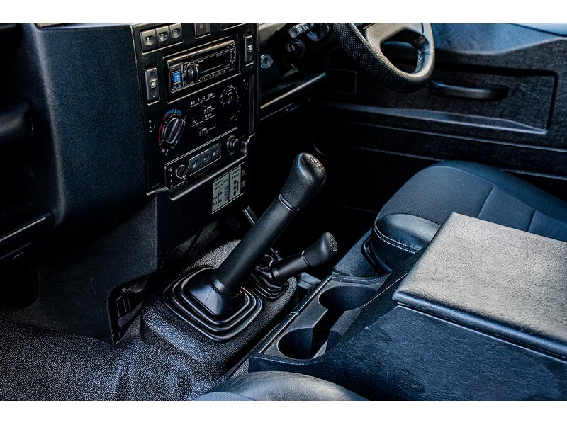 Used Land Rover Defender 2016 for sale - 77061296: Photo 30