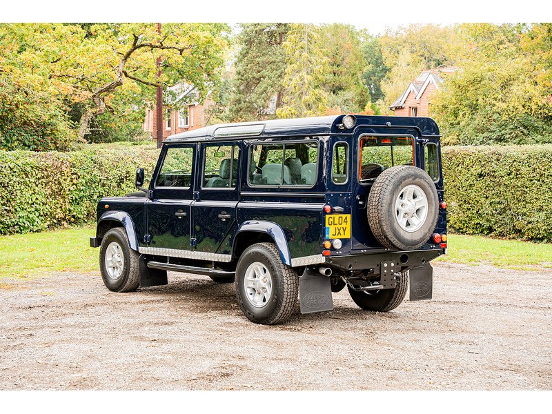 Used Land Rover Defender 110 2004 for sale - 76263819: Photo 10