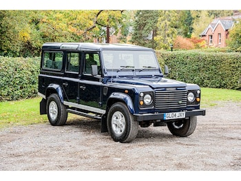 Land Rover - Defender