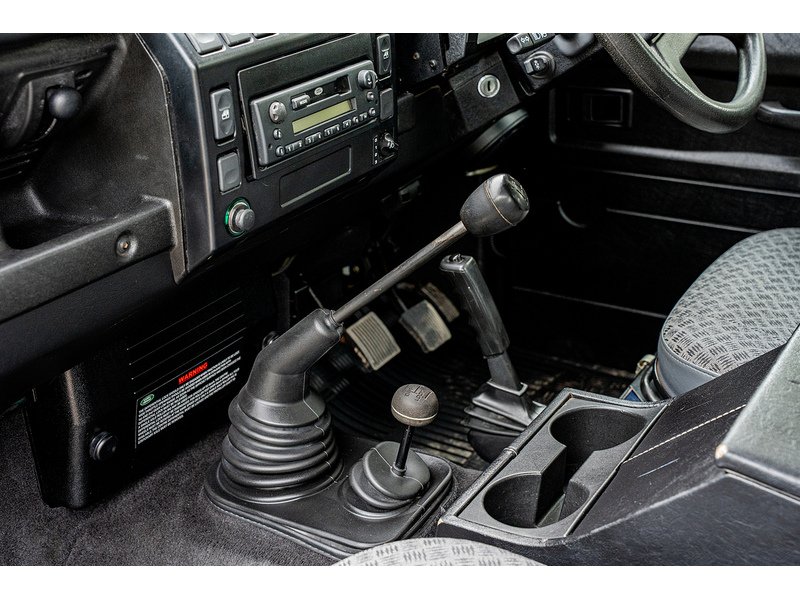 Used Land Rover Defender 110 2004 for sale - 76263819: Photo 20