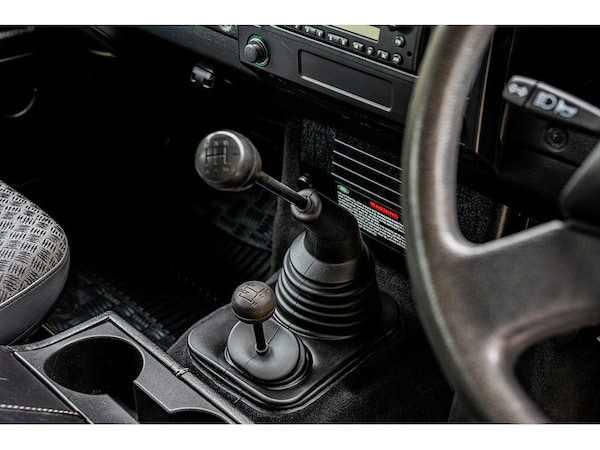 Used Land Rover Defender 2004 for sale - 76263819: Photo 25