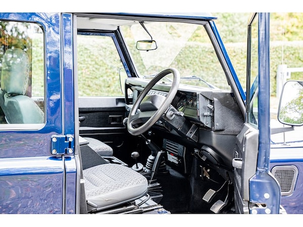 Used Land Rover Defender 2004 for sale - 76263819: Photo 27