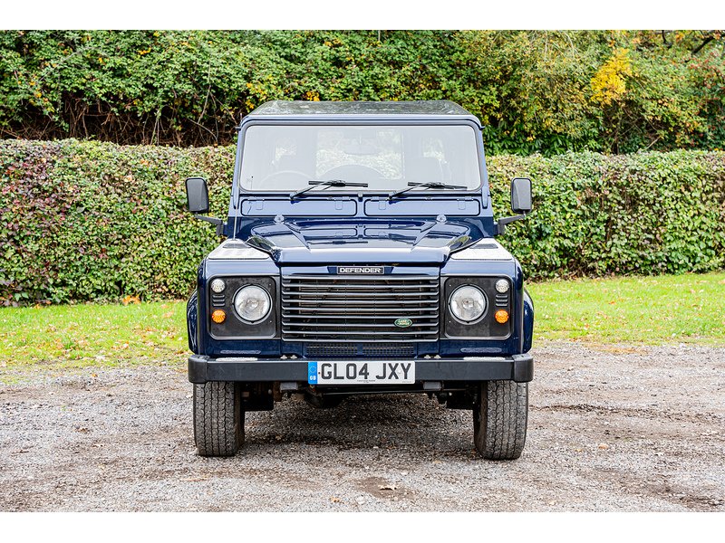 Used Land Rover Defender 110 2004 for sale - 76263819: Photo 3