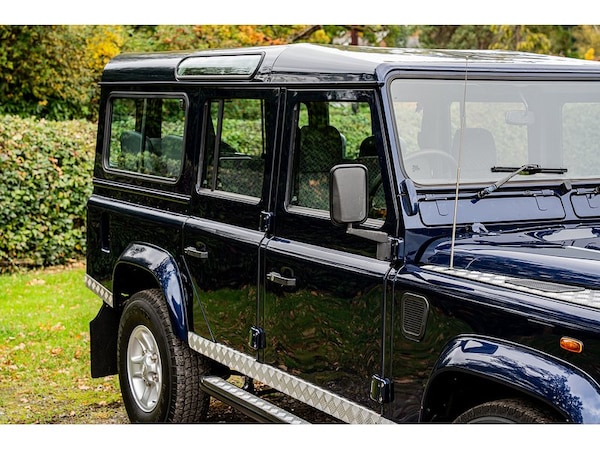 Used Land Rover Defender 2004 for sale - 76263819: Photo 32