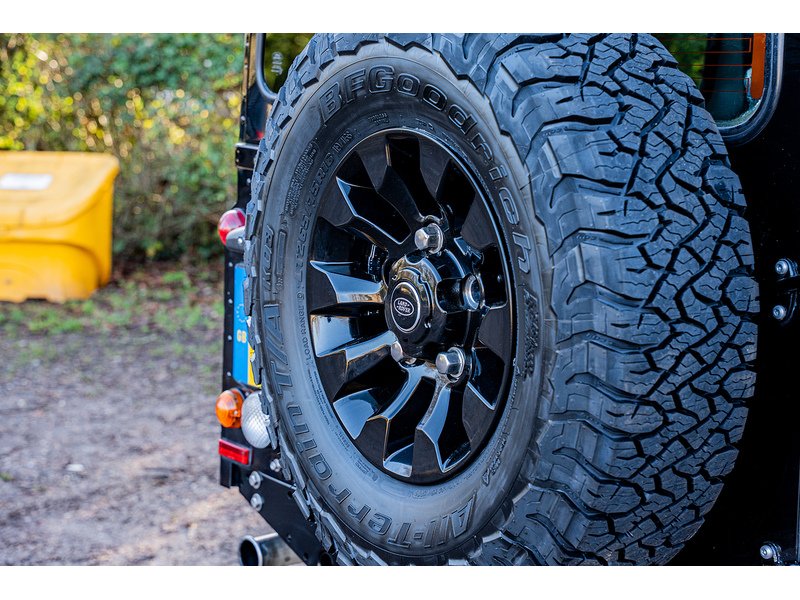 Used Land Rover Defender 110 2016 for sale - 77061295: Photo 14