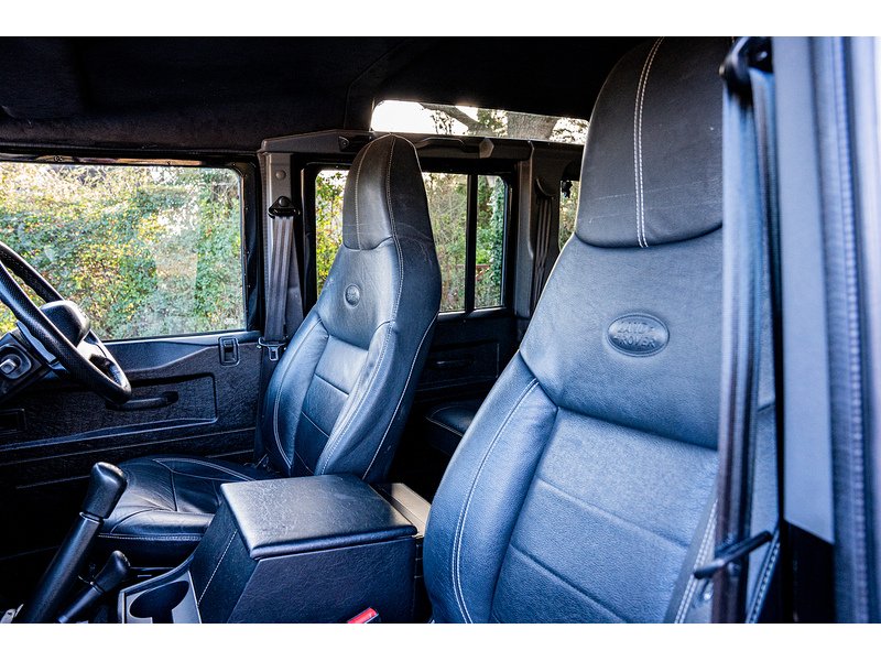 Used Land Rover Defender 110 2016 for sale - 77061295: Photo 24