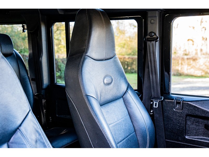 Used Land Rover Defender 110 2016 for sale - 77061295: Photo 27