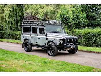 Used Land Rover Defender 110 2016 for sale - 75367493: Photo